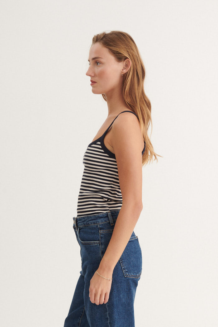 Basic Apparel Ludmilla Strap Top Toppe 500 Birch/Navy